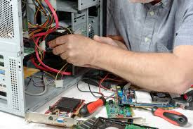 IT professional performing software diagnostics for Green Bay business computers