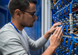 Visual representation of IT cost savings with managed services versus break-fix